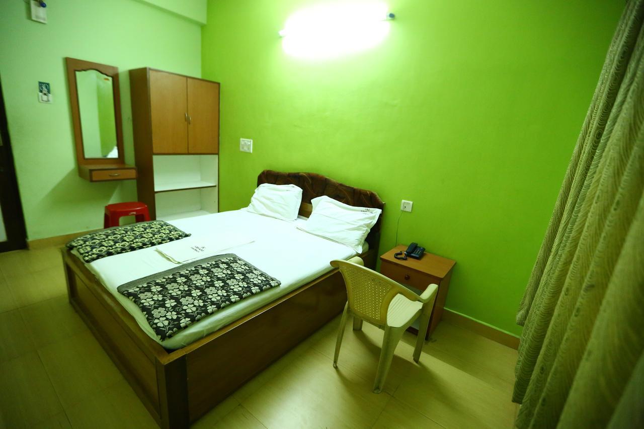Abirami Residency Hotel Tirukkadaiyur Ngoại thất bức ảnh