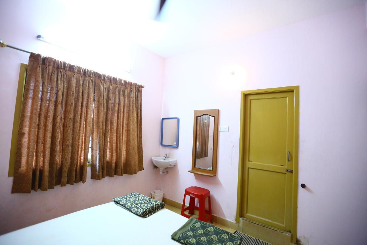 Abirami Residency Hotel Tirukkadaiyur Ngoại thất bức ảnh
